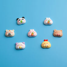 Load image into Gallery viewer, L-44 Snack Hamster (2.2 X 1.7 Cm) WiLLBee CLIPON Charms
